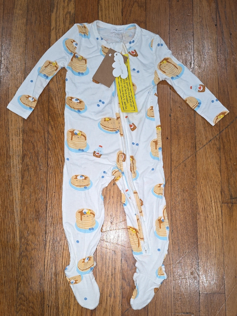 NWT Angel Dear White Footed One-Piece Pajamas with Pancake Print Size 9-12m